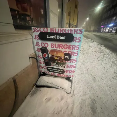 Moderne Ettroms Studioleilighet!